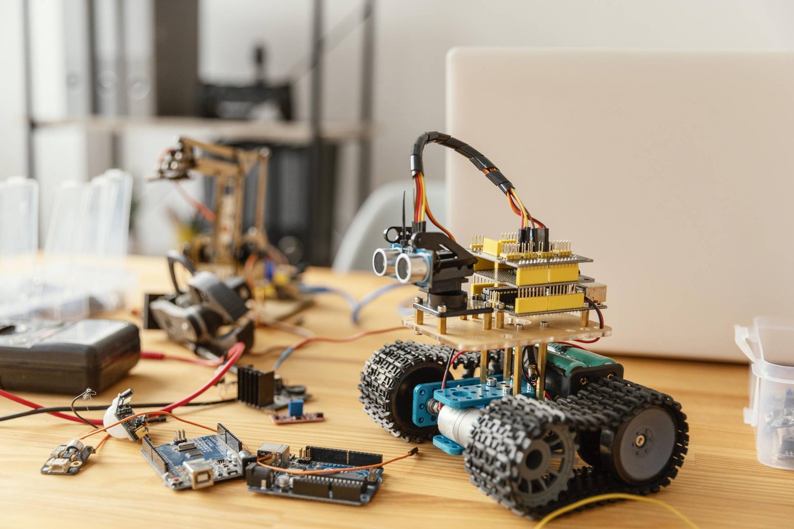 STEM & Robotics at SKPS: Nurturing 21st-Century Innovators and Problem Solvers